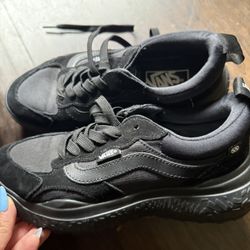 Vans (Men Size 4.5/women Size 6)