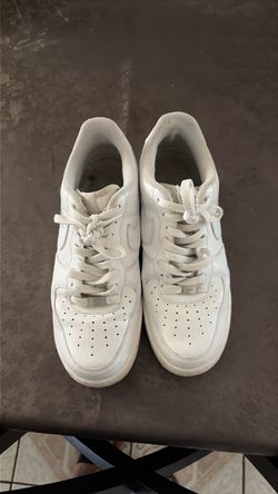 Men’s Nike size 9.5
