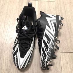 FOOTBALL CLEATS