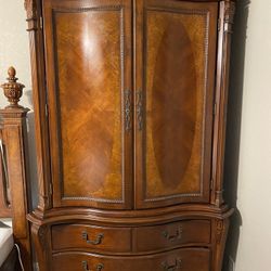 Armoire/ Wardrobe/ Entertainment