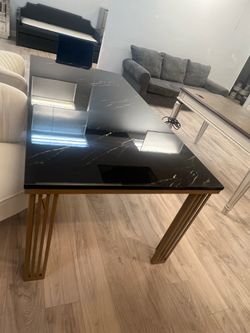 Marble Print Table