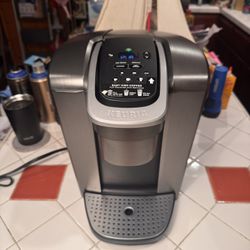 Keurig Coffeemaker - Super Clean - New Filter 