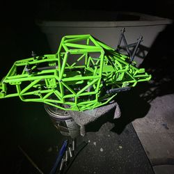 Axial SMT10 Grave Digger Green rc.