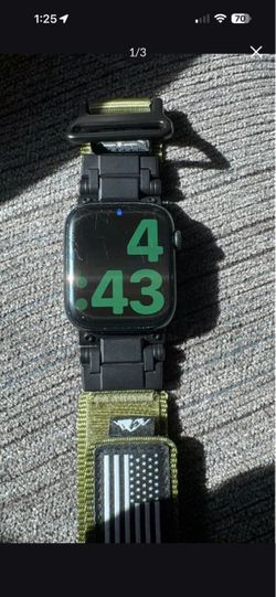 Apple Watch 8 series 45 mm some heavy scratching but no cracks. Everything works perfectly fine. Also with a brand new watch straps.