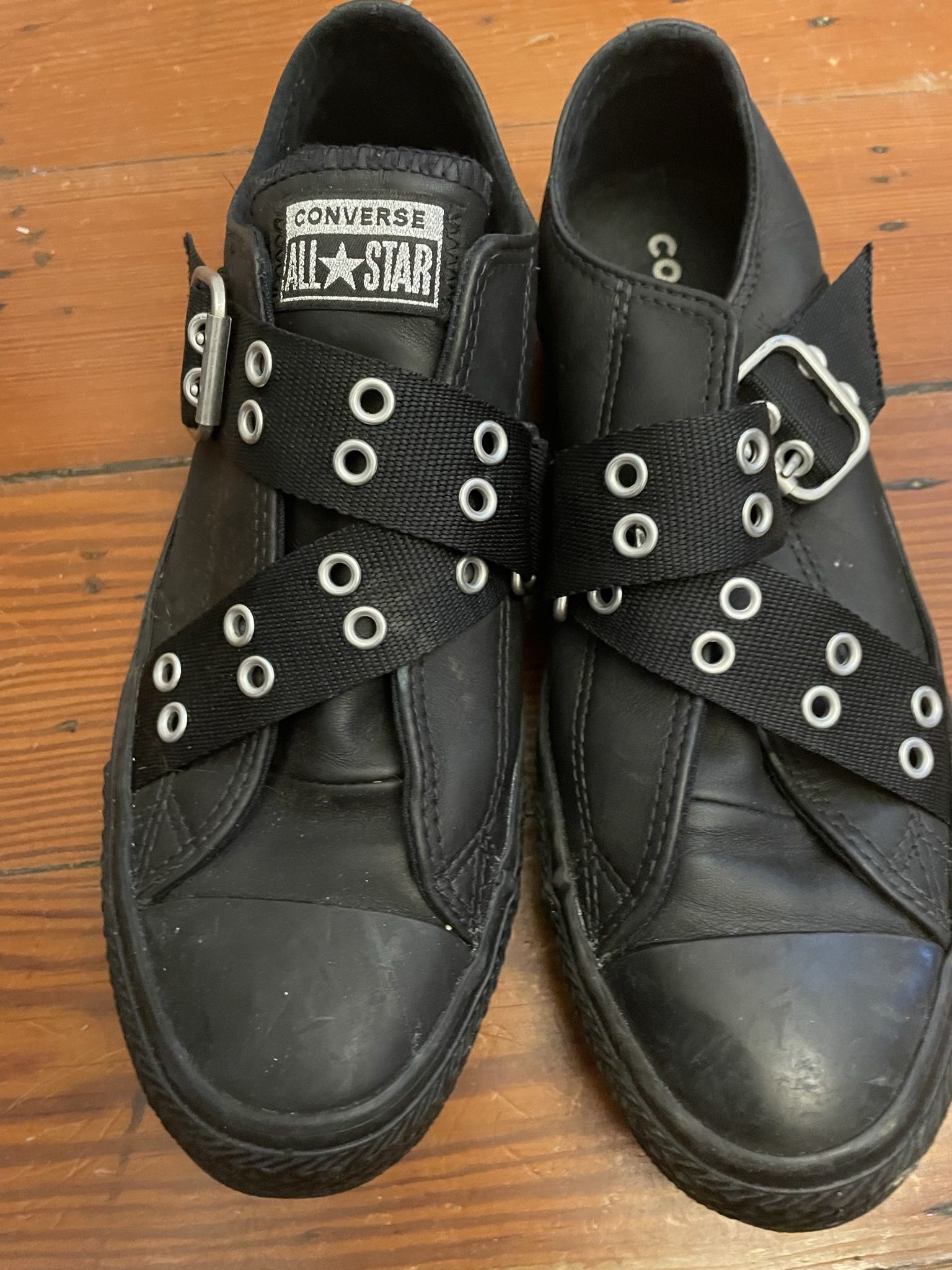Leather Buckle Black converse