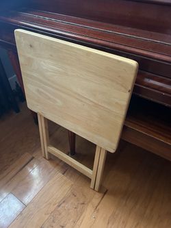 TV Table / Tray table (2 left). I CAN DELIVER