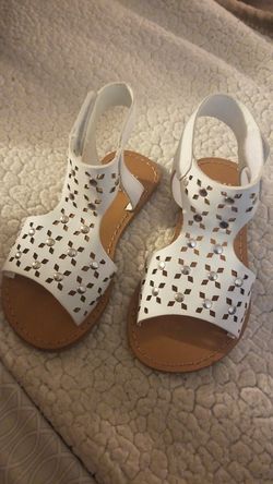 Brand new cute little girls shoes size 8