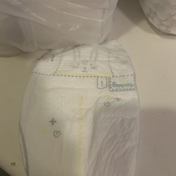 Pampers  19 Diapers Size 1