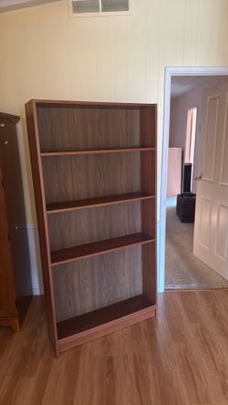 Bookshelves Free 36”