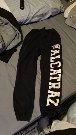Alcatraz sweatpants Small