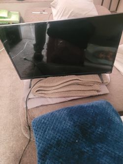 30 Inch TV HDMI Read Description
