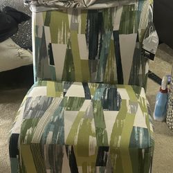 𝙰𝚌𝚌𝚎𝚗𝚝 𝙲𝚑𝚊𝚒𝚛𝚜 𝚜𝚎𝚝 𝚘𝚏 𝚝𝚠𝚘