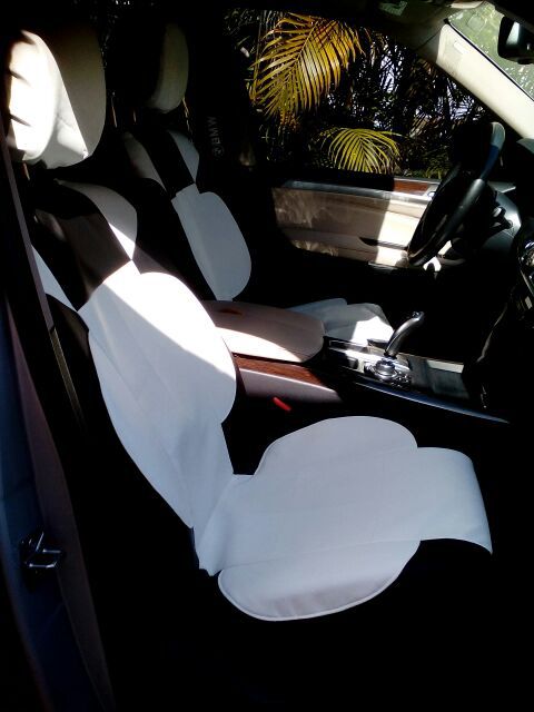 Universal front seat cover..new