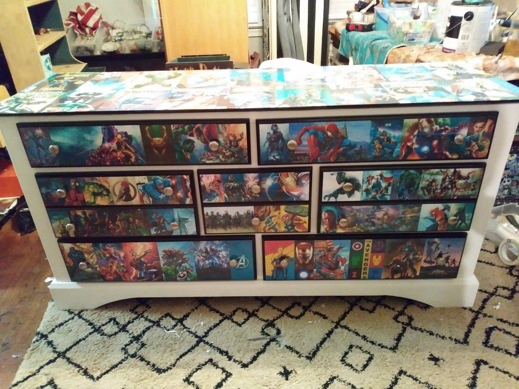 Avengers dresser set
