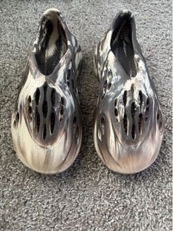 Yeezy Foam Runner Style Shoes — Marble/MX Sand