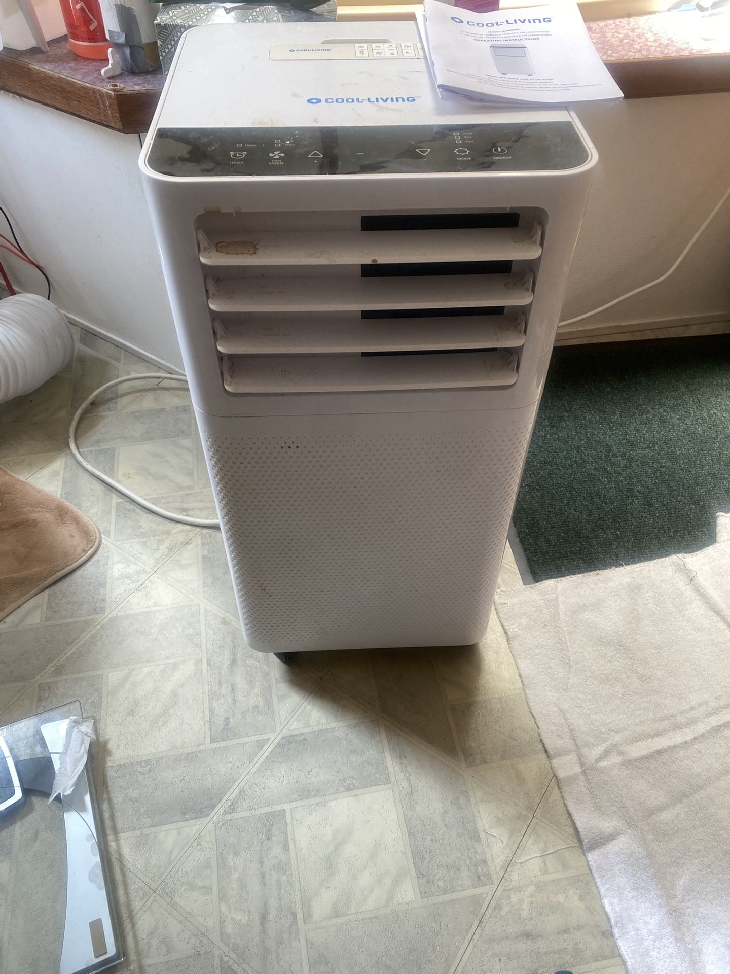 Portable room air conditioner