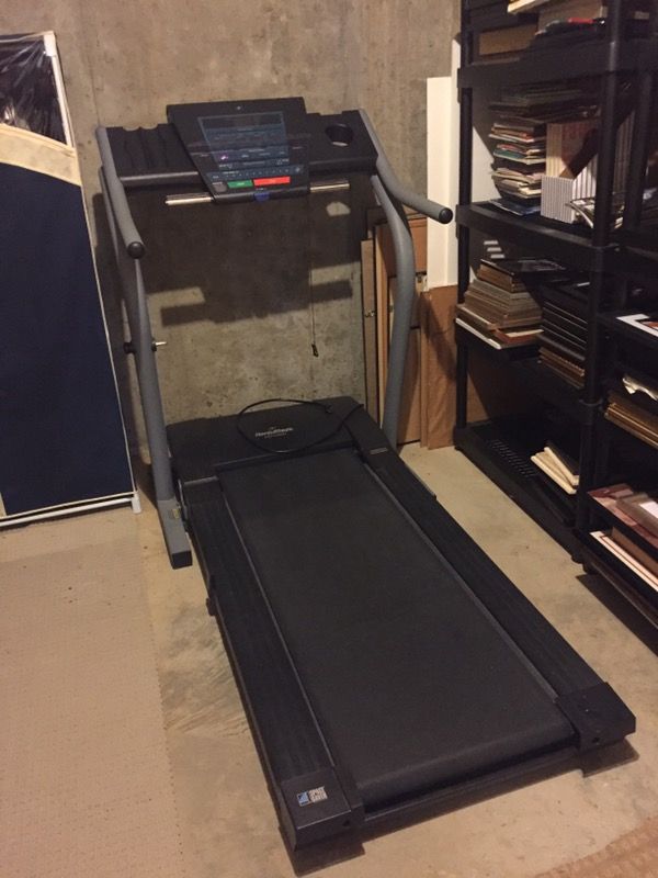 NordicTrack Exp 1000i treadmill