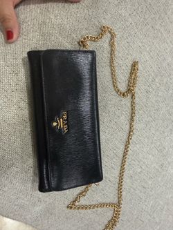 Prada Wallet on chain