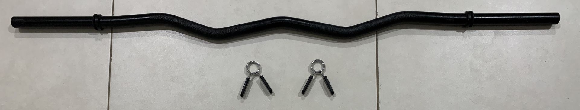 New standard black 47” curl bar with clips for standard 1” plates