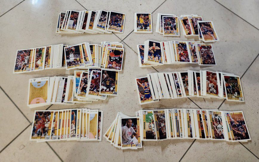 NBA 1990-91 Upper Deck Lot of 700+ Basketball Cards LT1