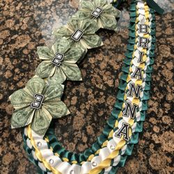Graduation Money Lei