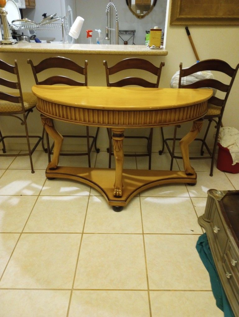 TABLE $20