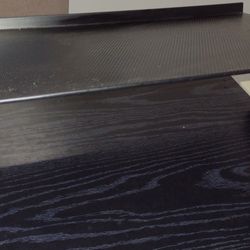 Ergonomic laptop stand riser