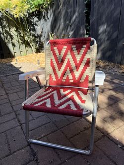 Vintage Style Aluminum Frame Folding Child/Kid Lawn Chair Handwoven Macrame