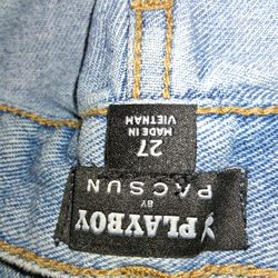 Dengue levi's playboy pacsun size 27 women.