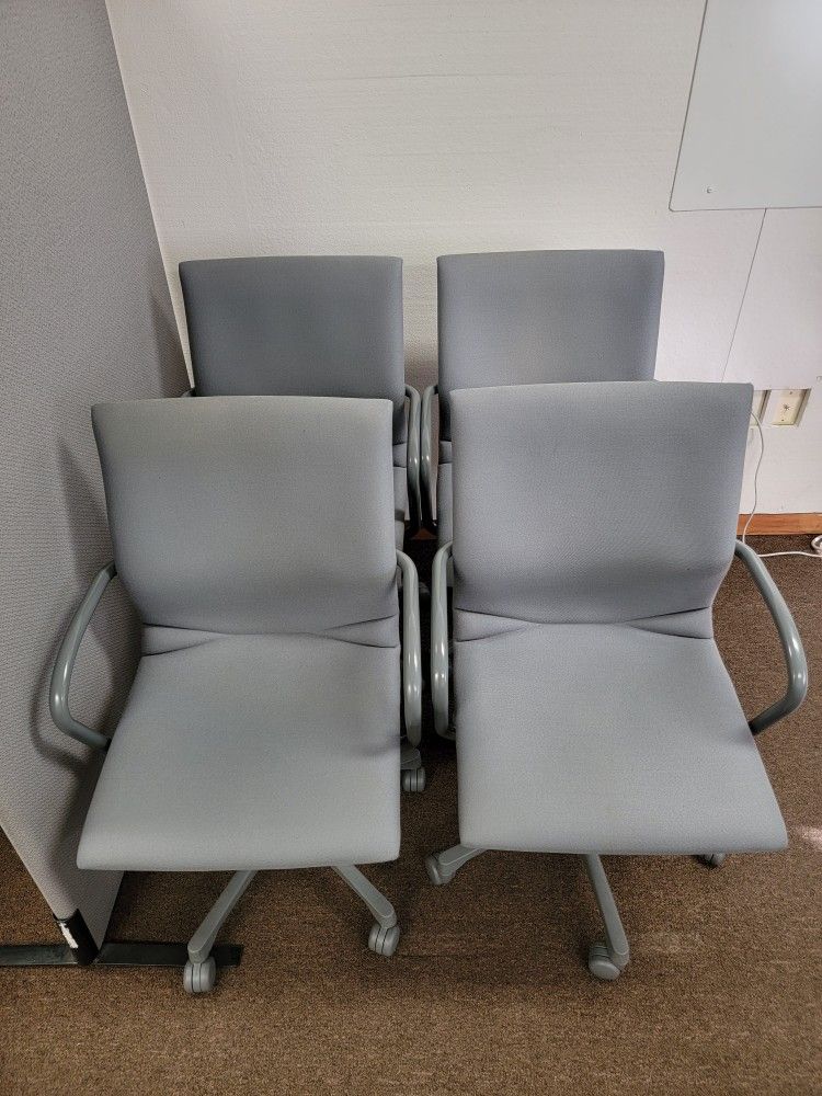 **Only 1 Left** - Steelcase