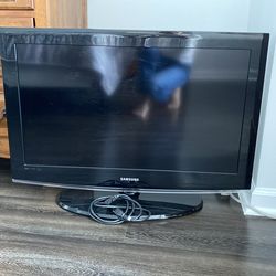 Samsung 32” TV
