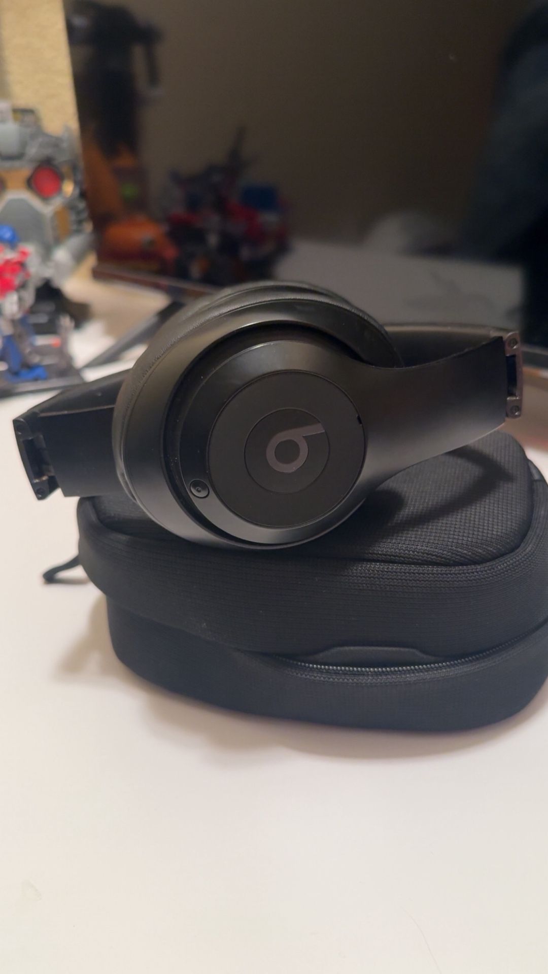 Beats Studio Pro