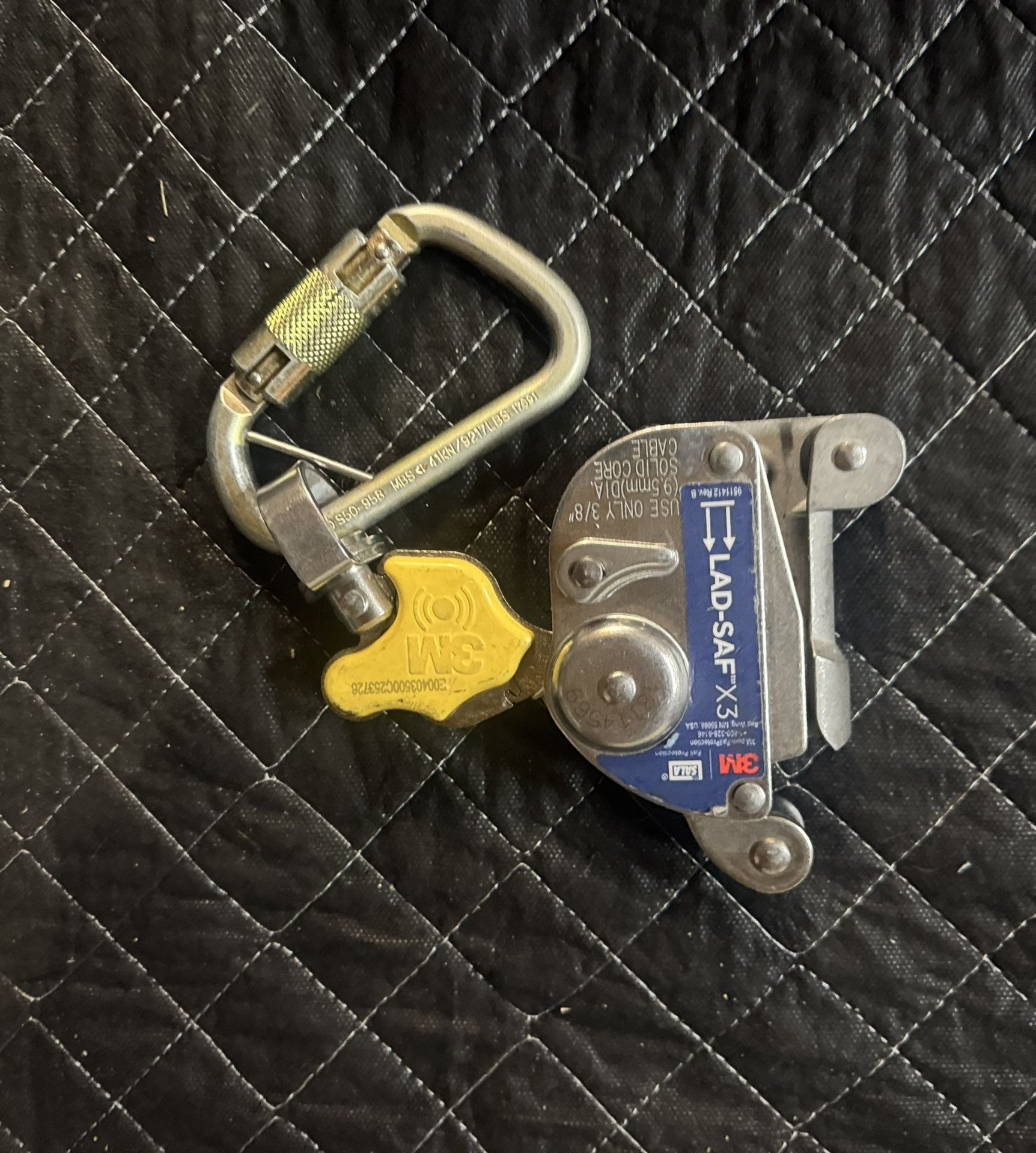 3m Lad Safe X3 Detachable Cable Sleeve(PRICE LOWERED)!!