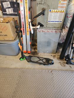 Motor Scooter
