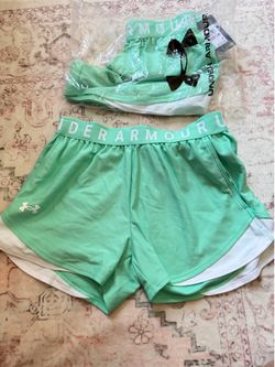 NEW /tags Under Armour Women's shorts
