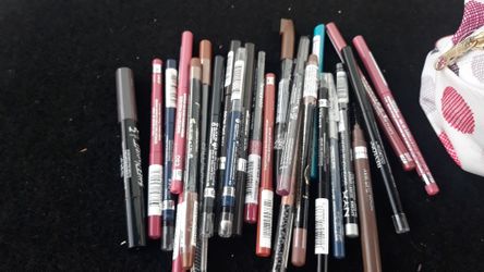 Lip Eye & Brow Liners