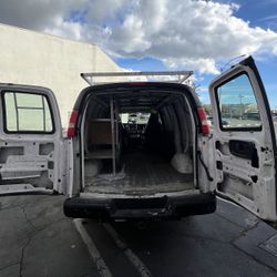 2017 Chevrolet Express 2500