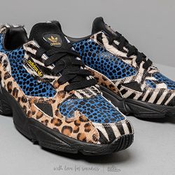 Adidas Falcon Women's Shoes Off White-Core Black-Bright Gold F37016 SZ 9 NWB!
