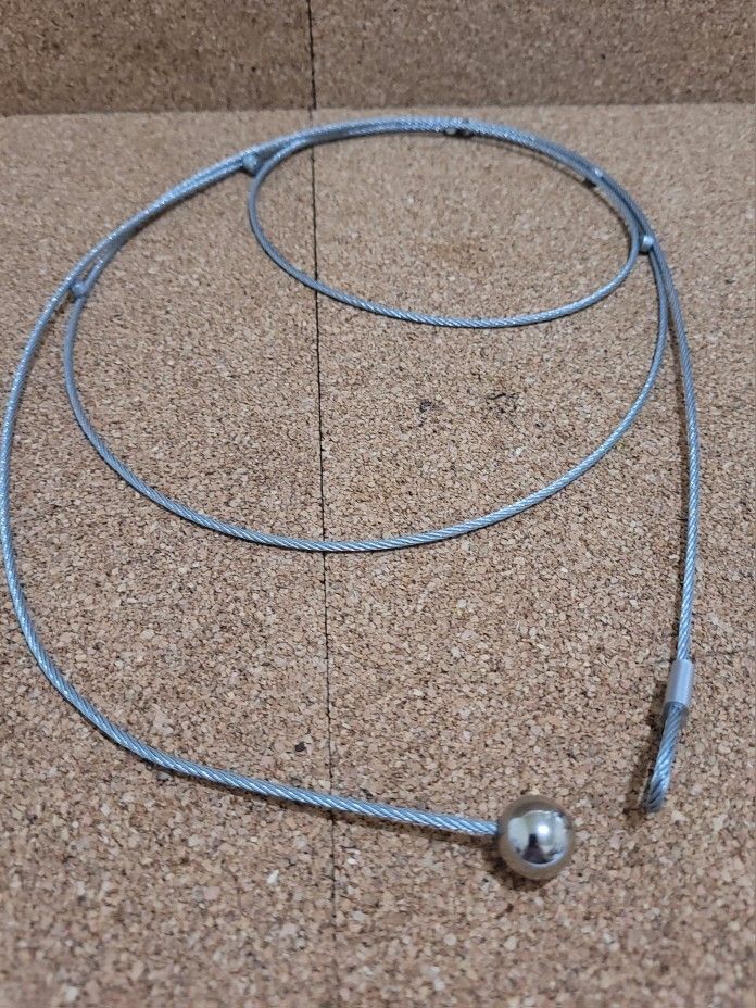 Mishu Mighty Magnet Photo Cable 57 inches Long, w 9 Magnets, Display Photos, Art