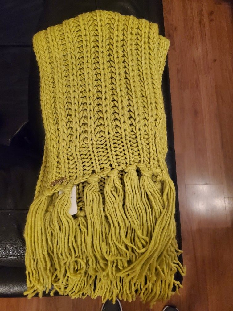 Laundry Shelli Segal Mustard Yellow Yarn Crochet Knit Women's Long Scarf With Fringe