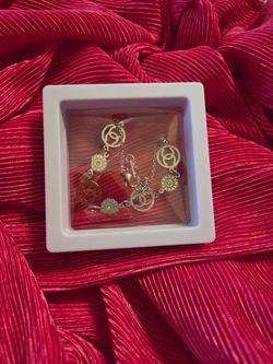 GORGEOUS BRACELET ✨️ MADE BY 316L STAINLESS STEEL 💖FOR YOU OR A GIFT 🎁