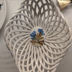 Antique Weave Porcelain Bowl 