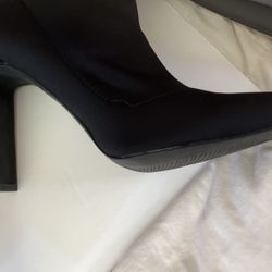 Size 8  Black Soft Boots