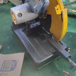 DeWalt 14" Chop Saw DW870