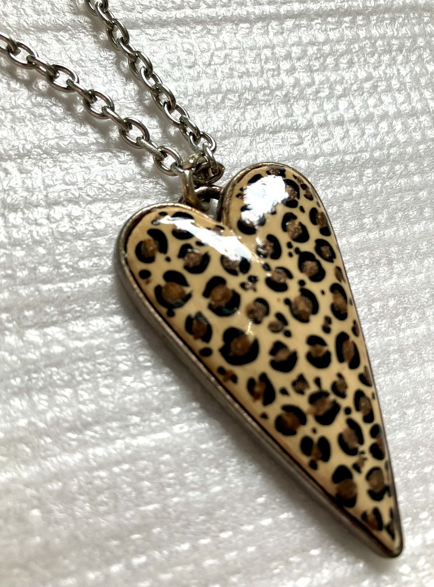 Hand painted leopard print heart necklace