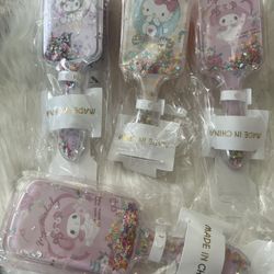 Sanrio Combs And Brushes 