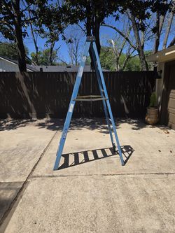 Used 8' Blue Ladder