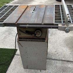 Rockwell/Delta 10” Tilting Arbor Saw 115 Volts 25-60 HZ 13 AMPS