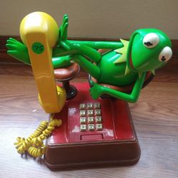 Vintage shops Kermit the Frog Phone 1983 rare