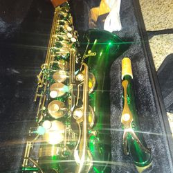 Cecilio Green And Gold Saxophone